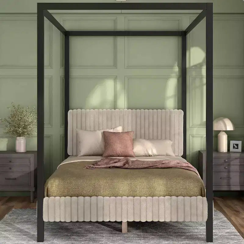 Letto a piattaforma Queen con baldacchino e rivestimento in velluto a coste, marrone chiaro
