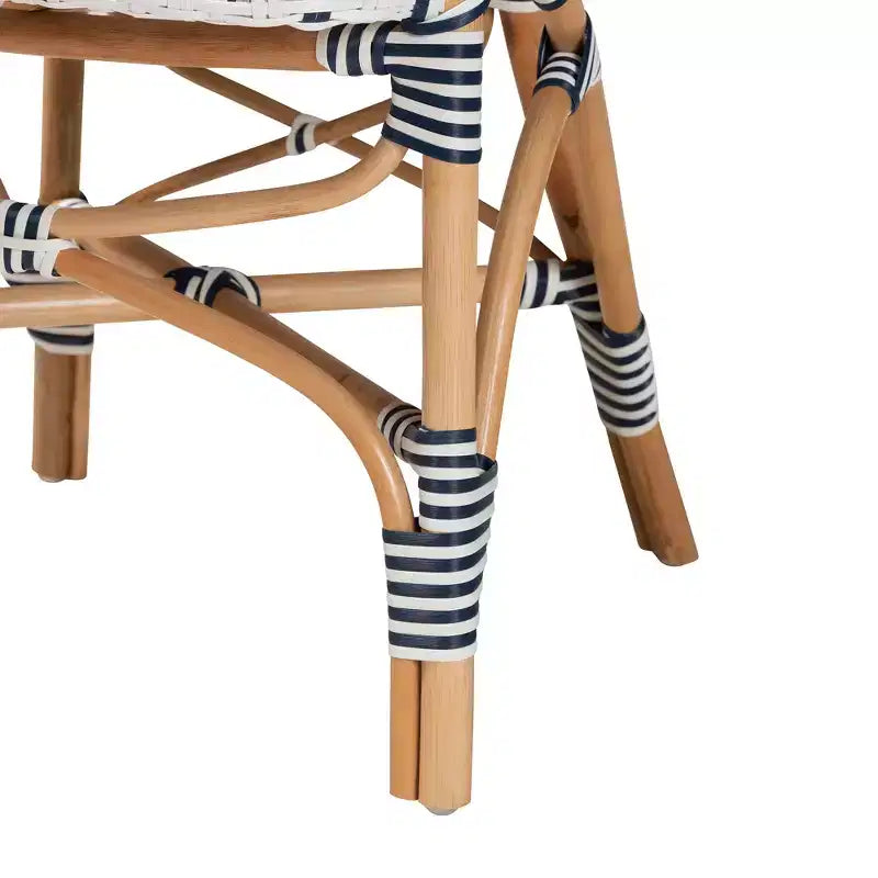 Sedia da bistrot in rattan, intreccio blu e bianco francese