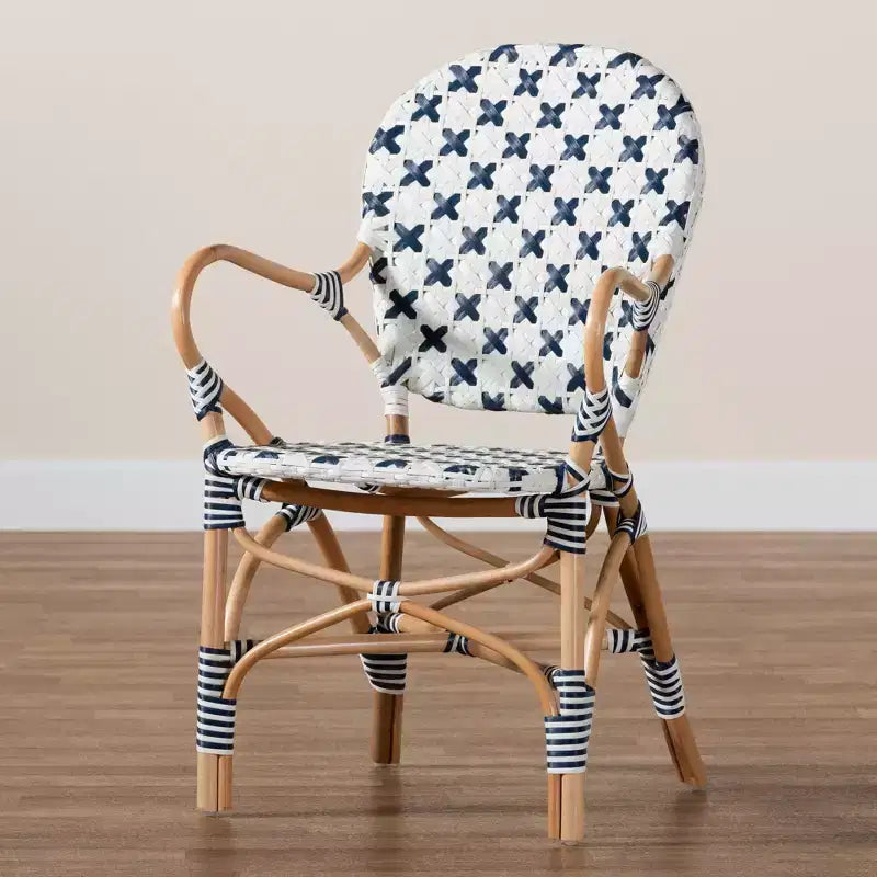 Sedia da bistrot in rattan, intreccio blu e bianco francese