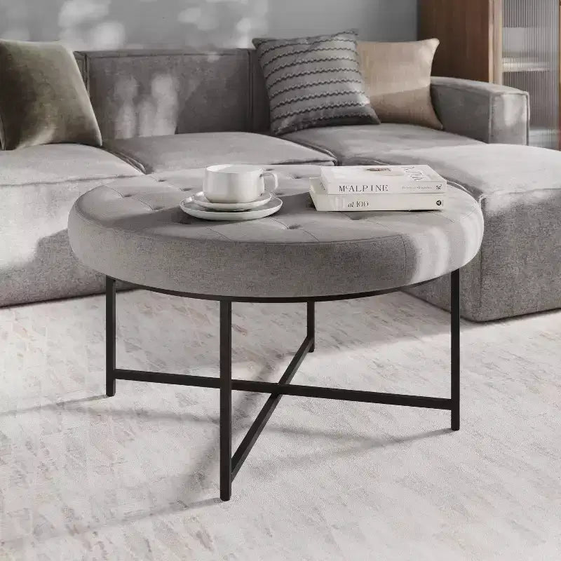 Pouf rotondo trapuntato, cotone lino, struttura in ferro, 86 cm di diametro