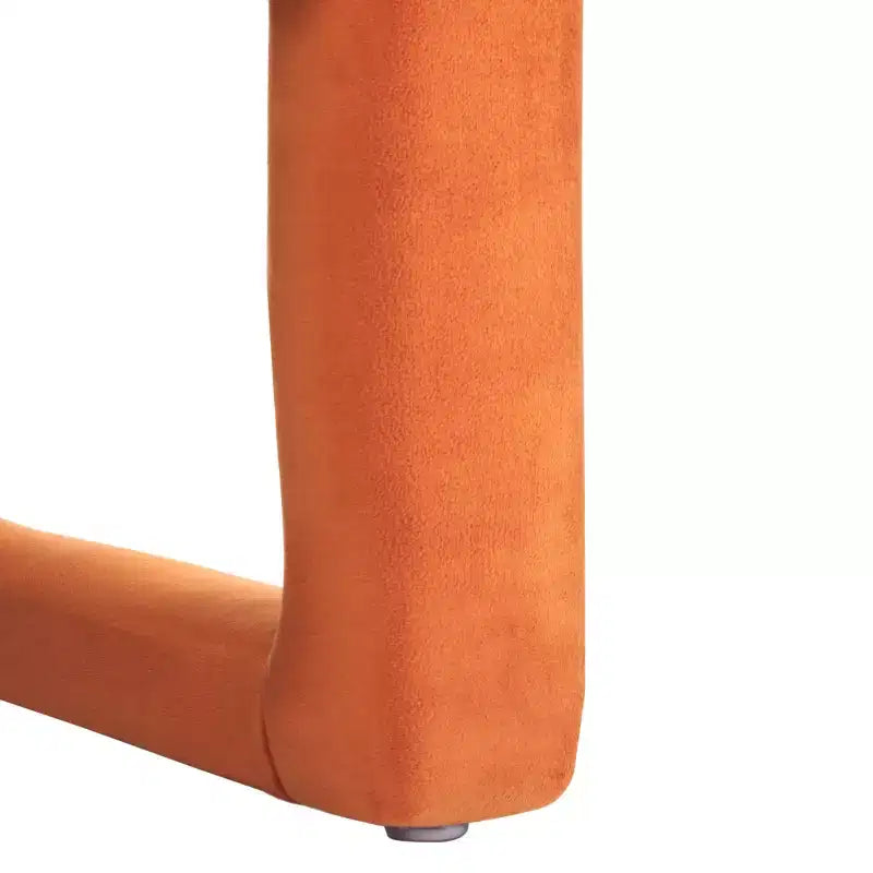 Poltroncina d'accento imbottita, tessuto color crema