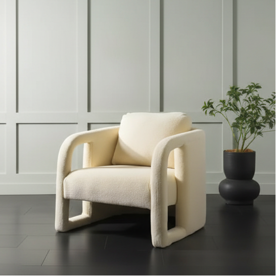 Poltroncina d'accento imbottita, tessuto color crema