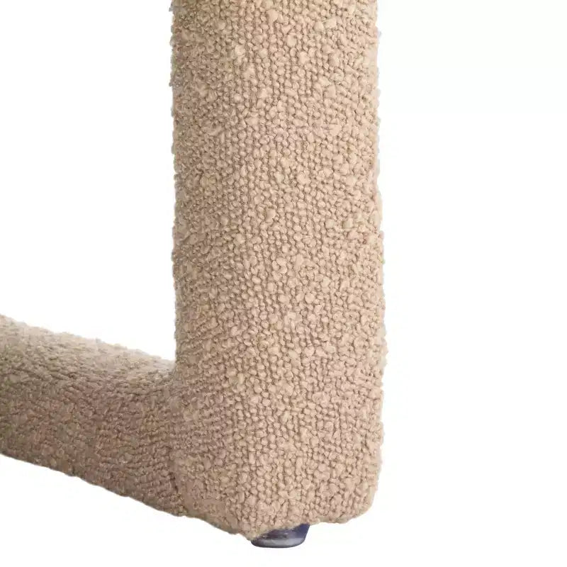 Poltroncina d'accento imbottita, tessuto color crema