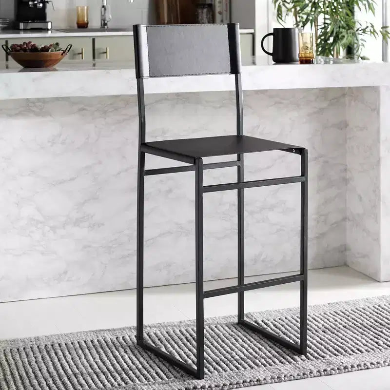 Sgabello da bar con schienale medio e poggiapiedi, struttura in ferro, sedile in pelle, altezza seduta 76 cm