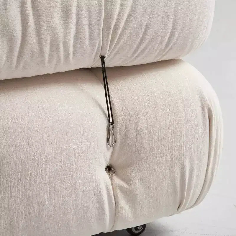 Poltrona d'accento imbottita con ruote, 96 cm L x 71 cm H, telaio in acciaio