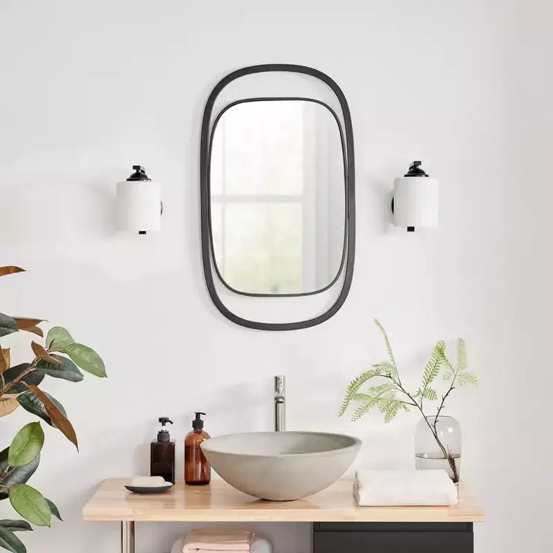 Specchio da Parete Rettangolare con Cornice in Ferro Nero, 75 cm Larghezza